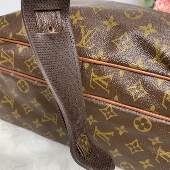 Louis Vuitton Eclair Zipper Nile Shoulder Handbag - Picture 8 of 15